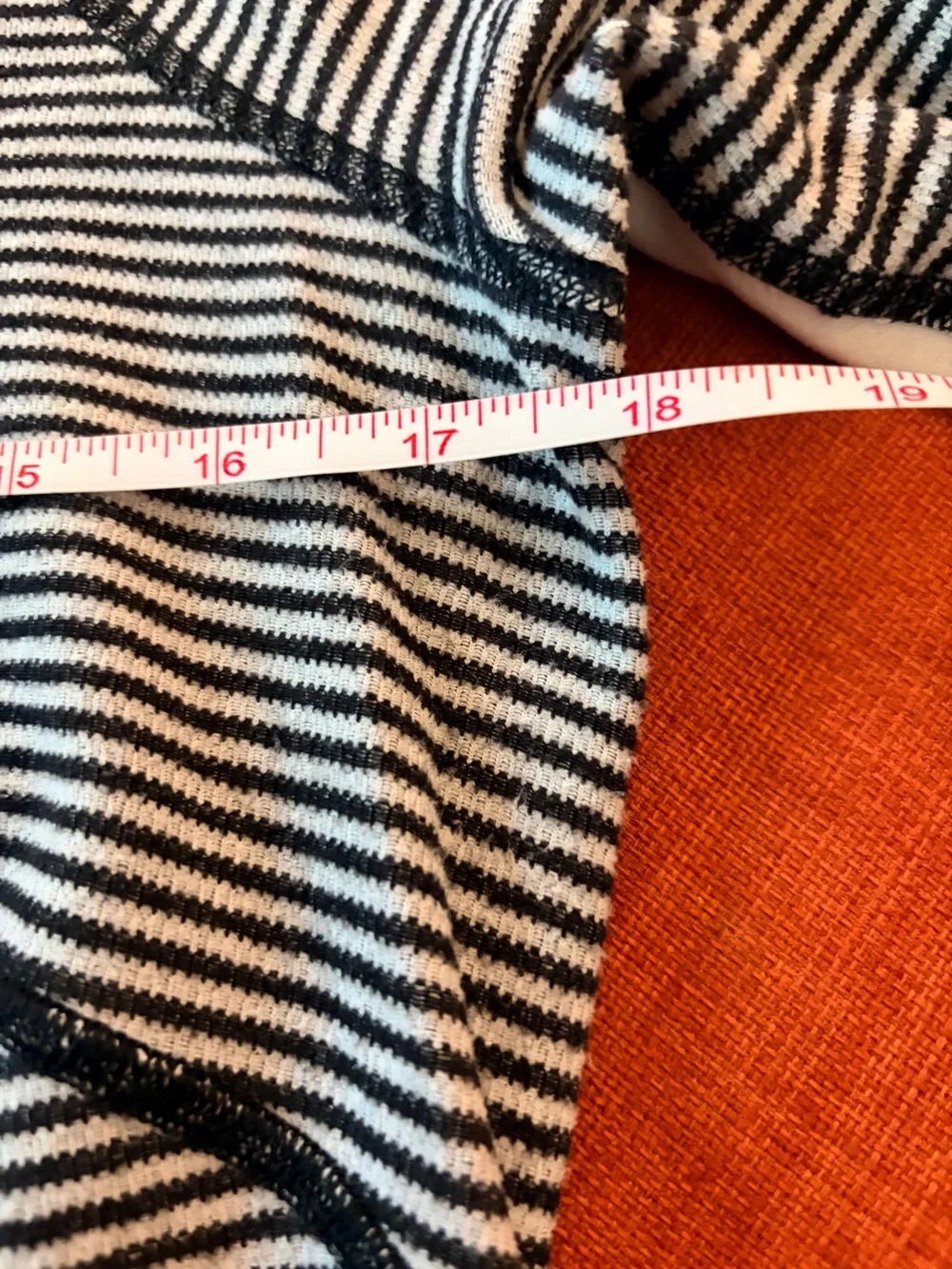 SOLD Lululemon Runder Under Long Sleeve Reversible Tee